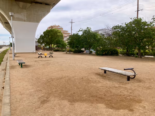 ドラゴンランド(公衆トイレ周辺)の写真2