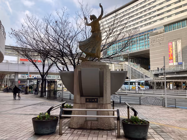 Photo of Kokura Station | Hanano-me Divine Statue | Rest Spot 1