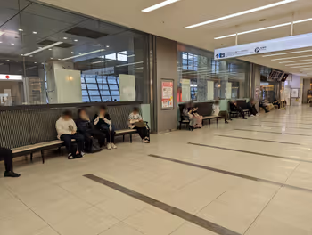 博多駅博多シティ3F改札口付近の休憩場所その2