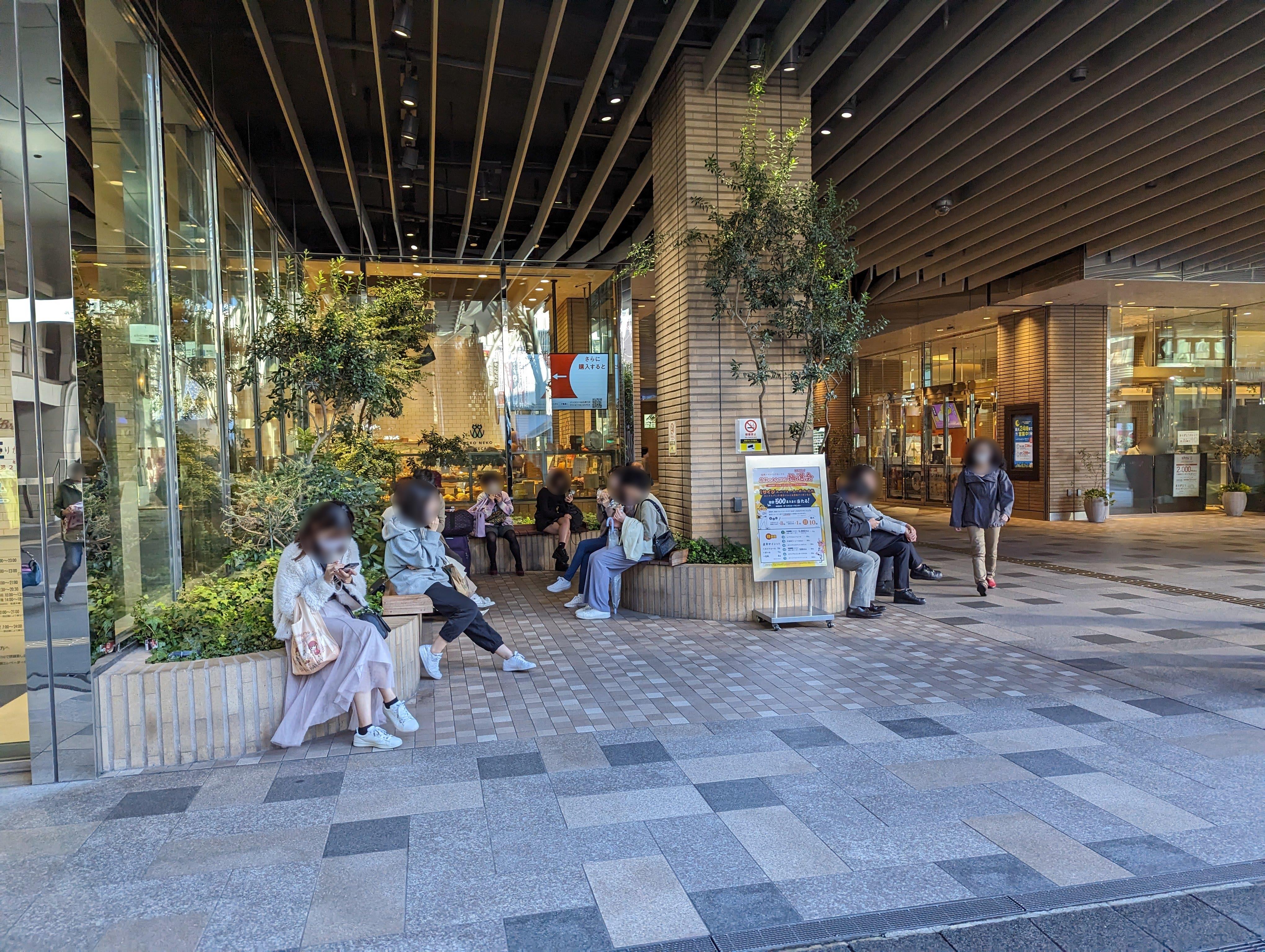 [博多站] 博多丸井前 休息处 的照片 1