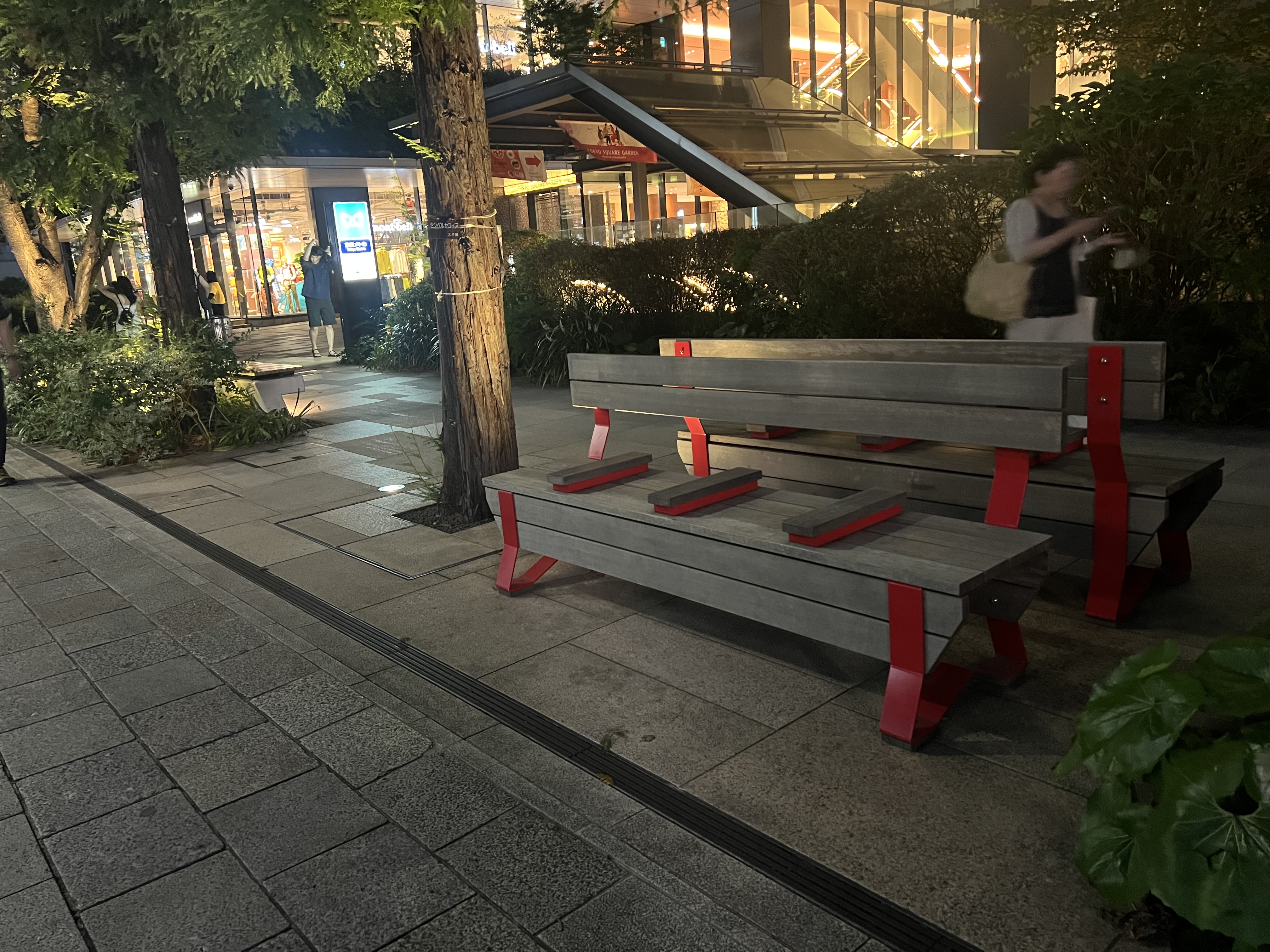 [京橋站] 京橋 東京廣場花園　1樓 休息處 的照片 1