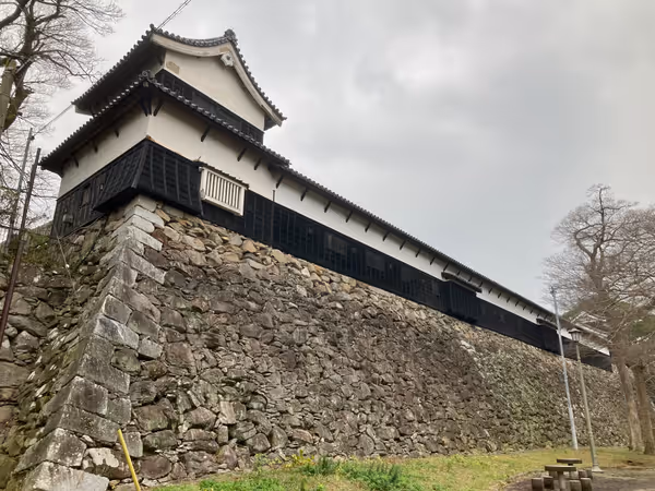 Photo of Ōhori Park Station | Maizuru Park, near the South Tamon Yagura | Rest Spot 4