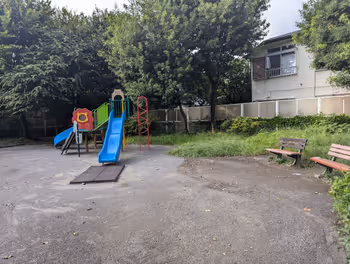 누마부쿠로역 누마부쿠로 니시 공원의 휴식 장소 그 4