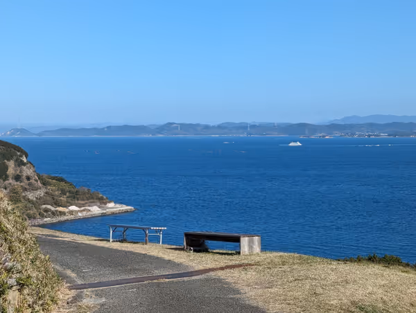 海へ飛び込む道の写真4