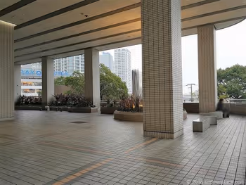 소고 요코하마 바람의 광장 주변