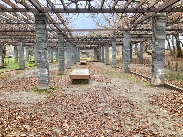 Photo of Ōhori Park Station | Maizuru Park Wisteria Garden | Rest Spot 4