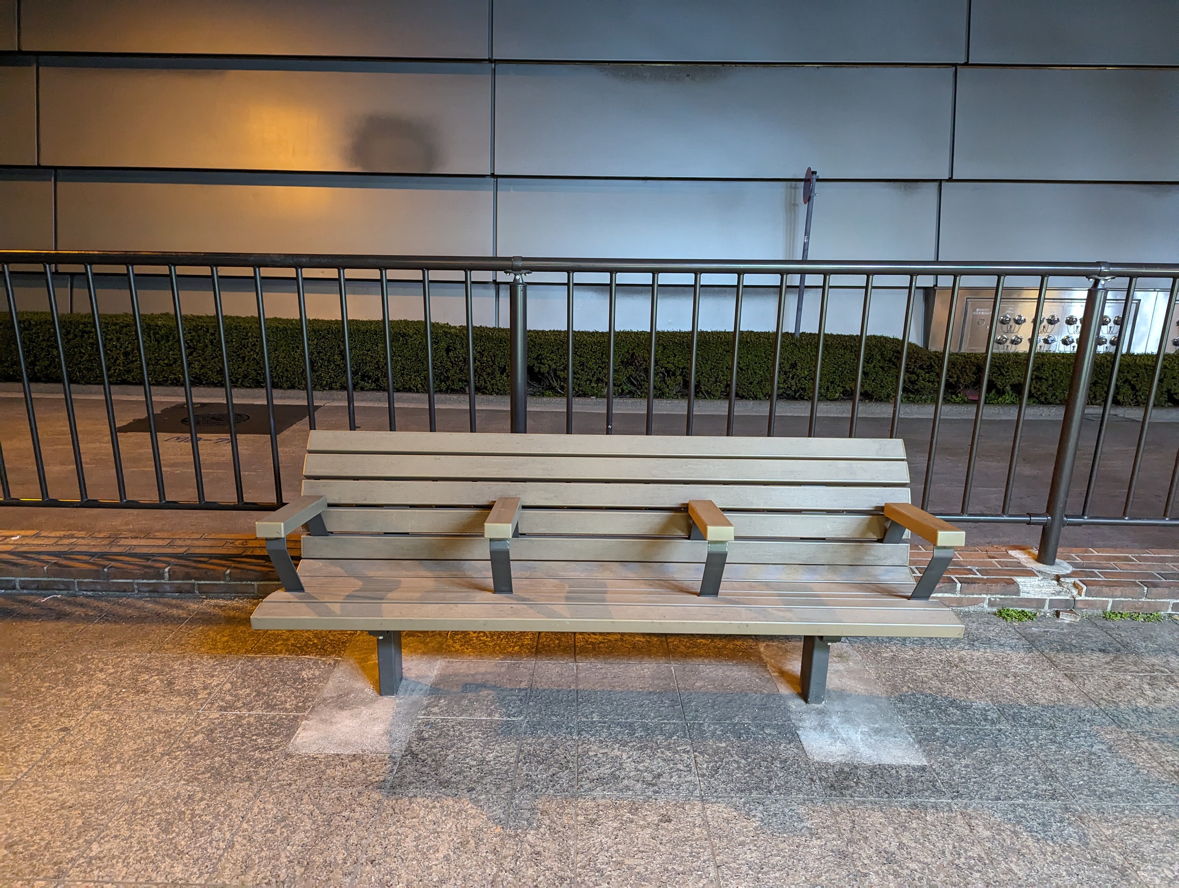 Photo of Yurakucho Station | Along the elevated tracks | Rest Spot 1