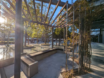 豐洲站豐洲蘑菇長椅休憩處 其四