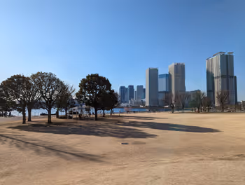 도요스역 도요스 공원의 휴식 장소 그 1