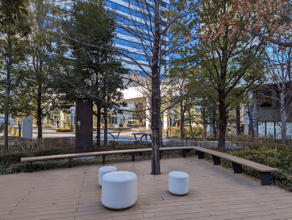 Photo of Toyosu Station | Bayside Cross, next to the Cultural Center | Rest Spot 2