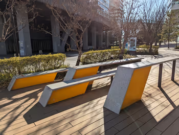 豊洲駅2b出口前の休憩場所その2