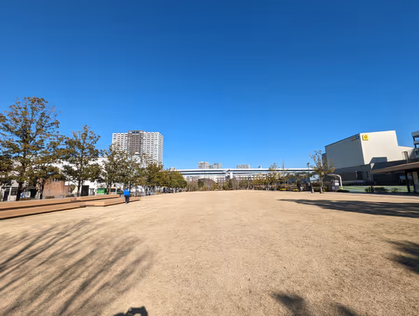 Photo of Ariake Station | Ariake Garden Lawn Plaza | Rest Spot 1