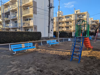Rest area 4 in Kami-shakujii Housing Complex Park near Kami-shakujii Station