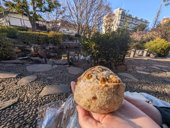 沼袋駅新井薬師公園の休憩場所その7