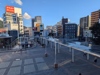 黒崎駅ペデストリアンデッキの休憩場所その1