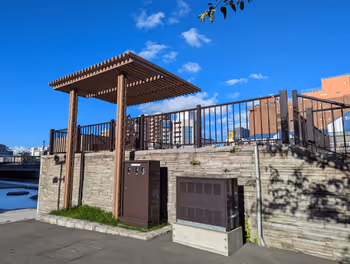 西小倉站柴川親水廣場的休憩場所其4