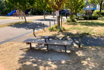 Photo of Minatogawa Park Station | Minatogawa Park Clock Tower and Great Kusunoki Statue Area | Rest Spot 3