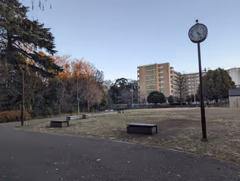 新江古田駅江古田の森公園の休憩場所その1