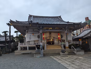 初台站庄严寺的休息场所其一