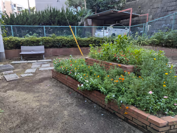 麻布十番駅狸穴公園の休憩場所その9