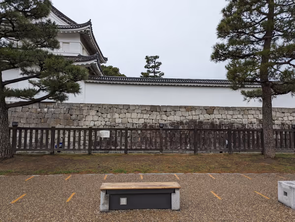 二条城 東大手門前歩道の写真2