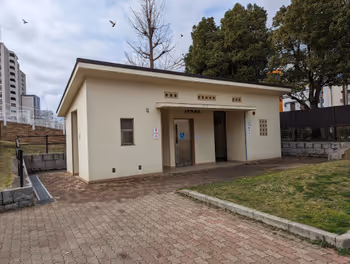 Resting spot at Arata Park near Minatogawa Park Station, part 6