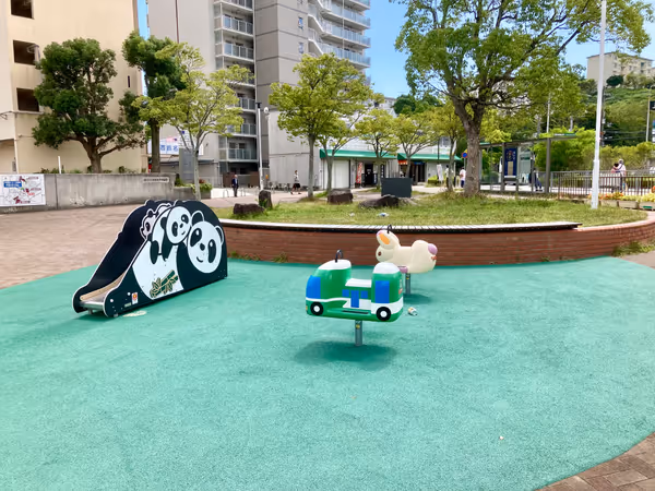 西鈴蘭台駅前公園の写真4