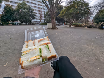 ひばりヶ丘駅谷戸イチョウ公園の休憩場所その6