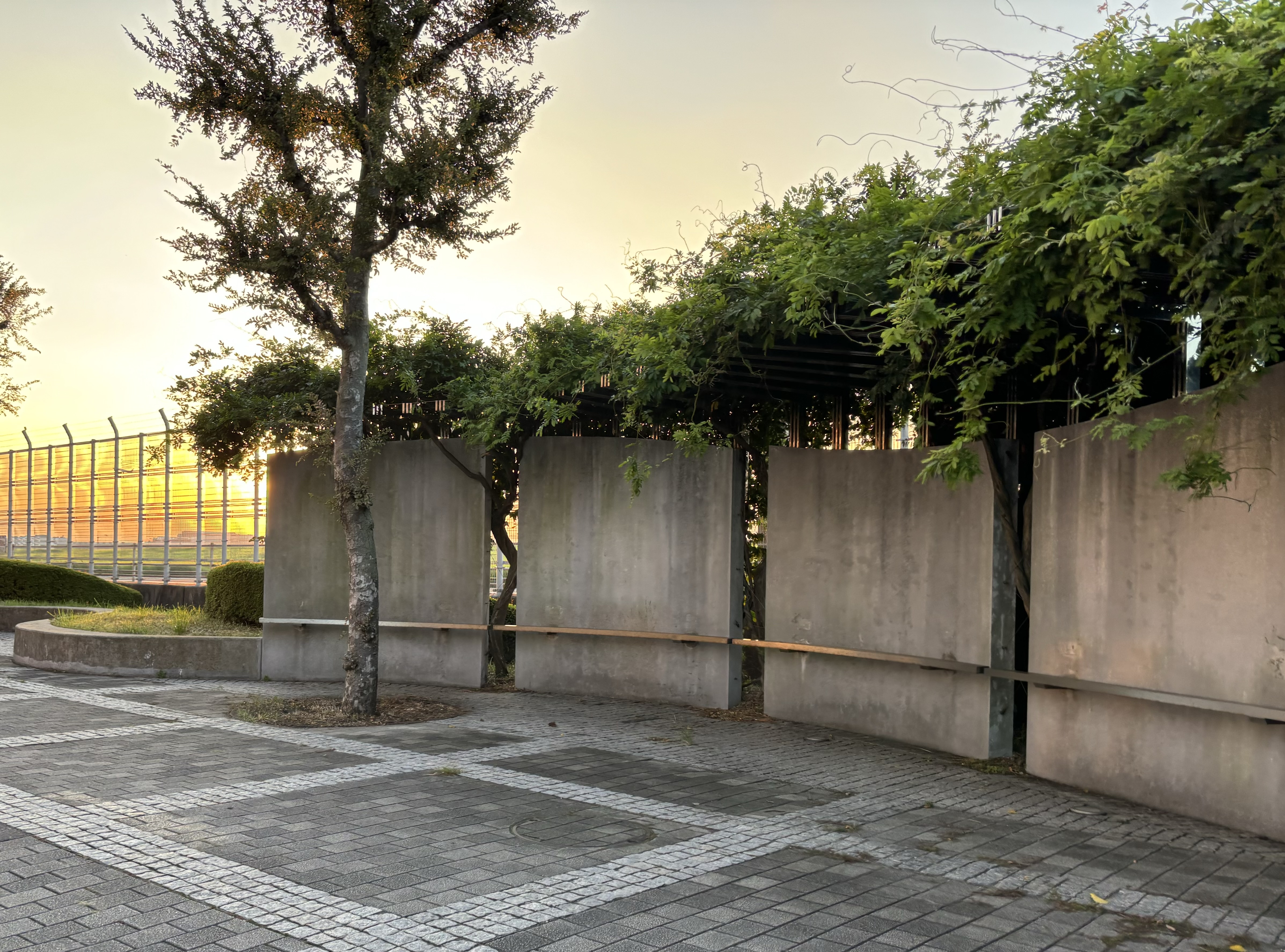 [신정비장역] 신정비장역 앞 쉼터 사진 1