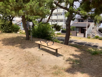 Photo of Sanyo Akashi Station | Nakazaki Amusement Park Radio Tower Near | Rest Spot 3