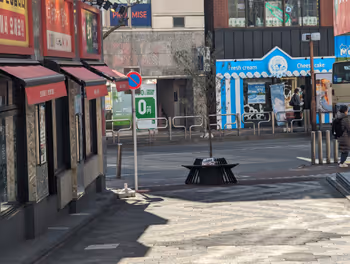 町田車站終端道路的休息地點之二