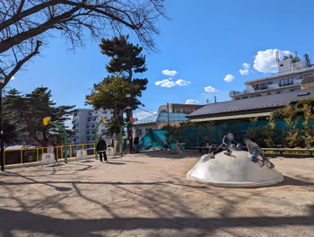 石川台站东雪谷二丁目公园的休息场所5