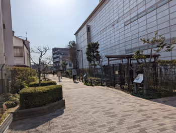 武蔵小山駅武蔵小山緑道公園の休憩場所その3