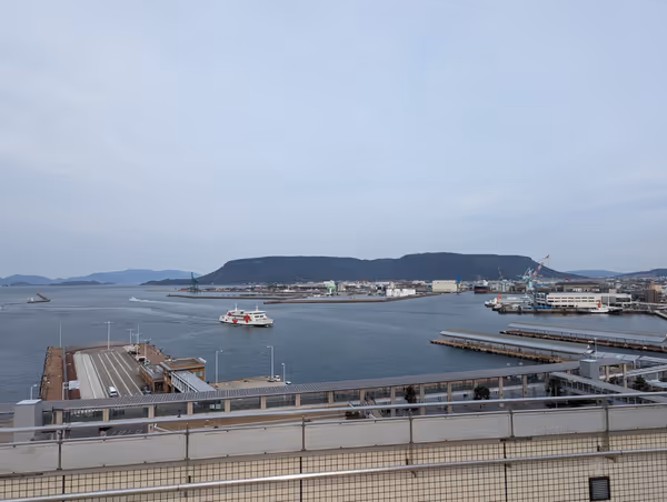 Photo of Takamatsu Station | Takamatsu Symbol Tower Hall Building Rooftop Plaza | Rest Spot 4