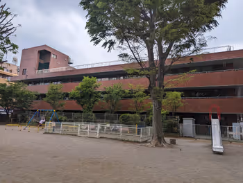 Rest area at Maruyamazuka Park near Numabukuro Station, Part 3