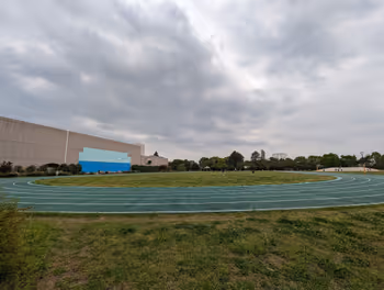 沼袋駅平和の森公園の休憩場所その2