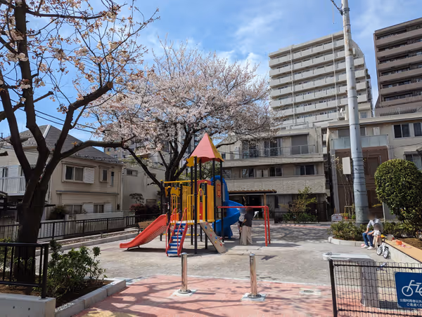 Photo of Honkomagome Station | Mukogaoka 1-chome Children's Playground | Rest Spot 1