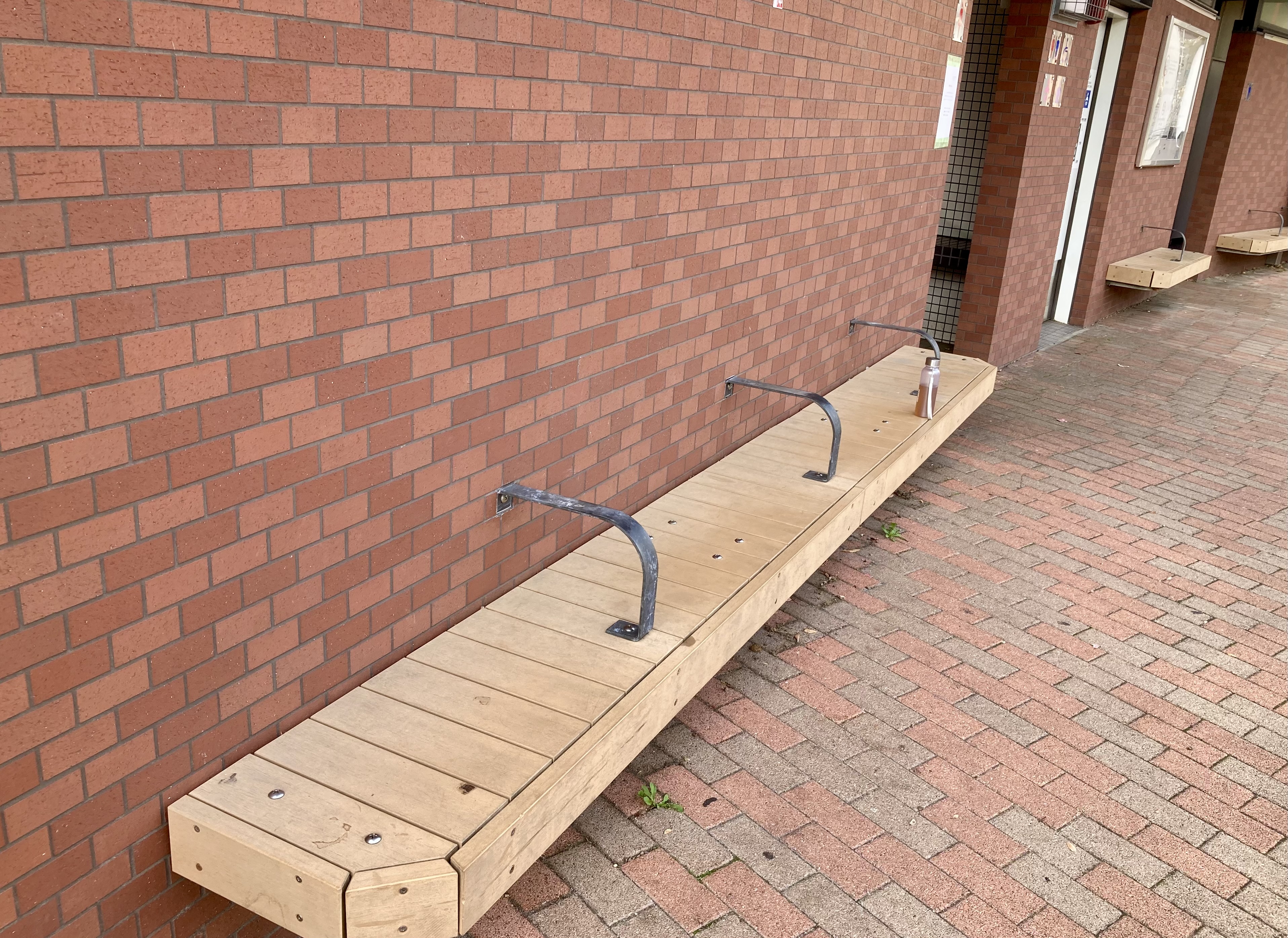 [무역센터역] 미나토노모리 공원 공중화장실 사진 1