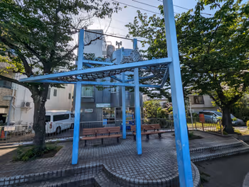 Rest area between Tenkubashi Station and Tenkubashi-Bentenbashi 2