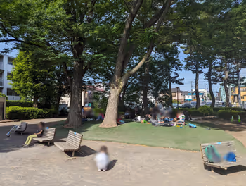 樱新町站世田谷新町公园的休息场所3