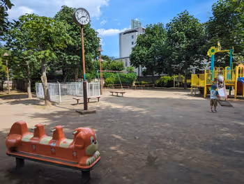 櫻新町車站新町南公園的休憩場所其3