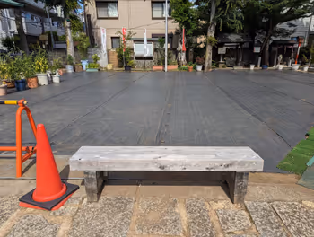 樱新町站久富稻荷神社(猫头鹰神社)的休息场所其四