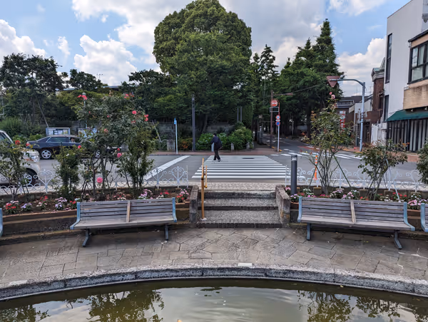 Photo of Den-en-chofu Station | Fountain Pond Area | Rest Spot 4