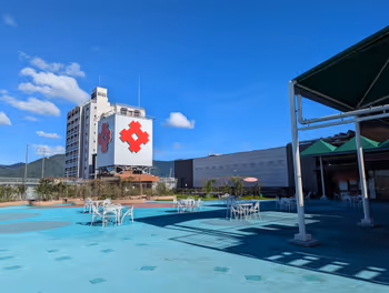 【平和通駅】スカイパークの休憩場所