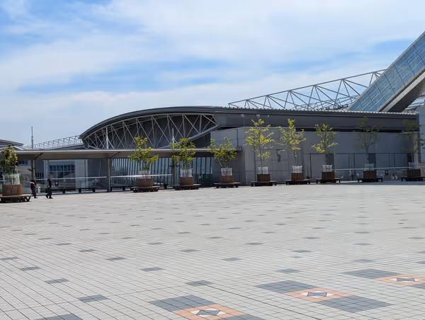 Foto von 東京ビックサイト前デッキ 1