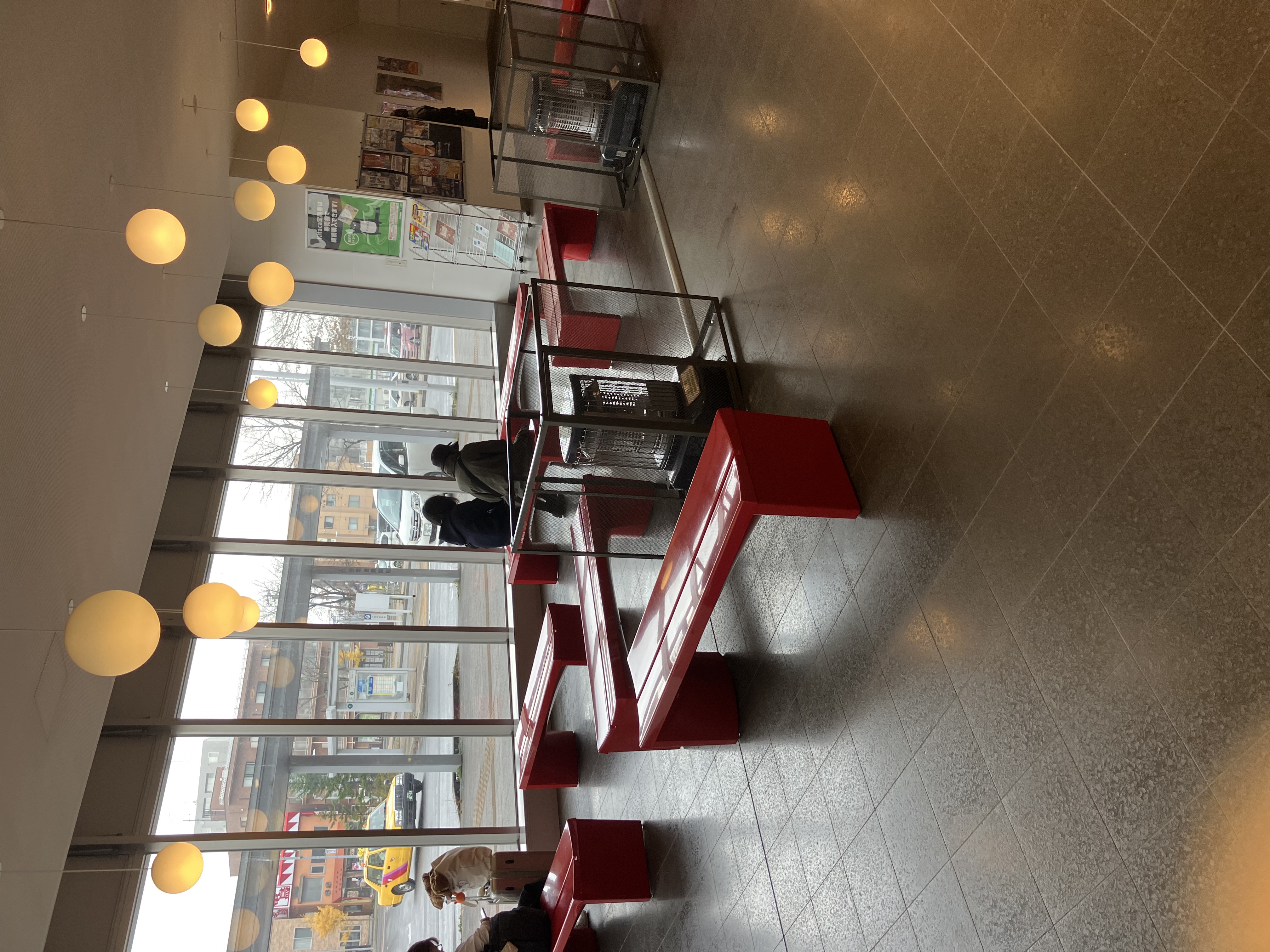 JR野幌駅改札前の写真1