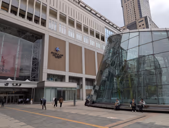 삿포로역 아피아 1F 지상 입구의 휴식 장소 그 1