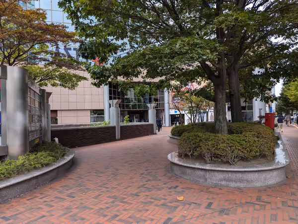 アスティ45 手稲通側入口付近の写真2