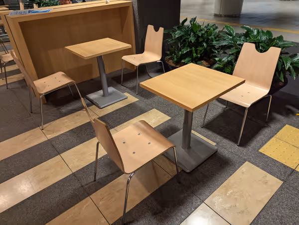 Photo of Sapporo Station | Chikaho Nippon Life Sapporo Building Underground Pedestrian Space Terrace | Rest Spot 4