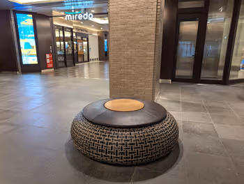 さっぽろ駅チカホ miredo前の休憩場所その2